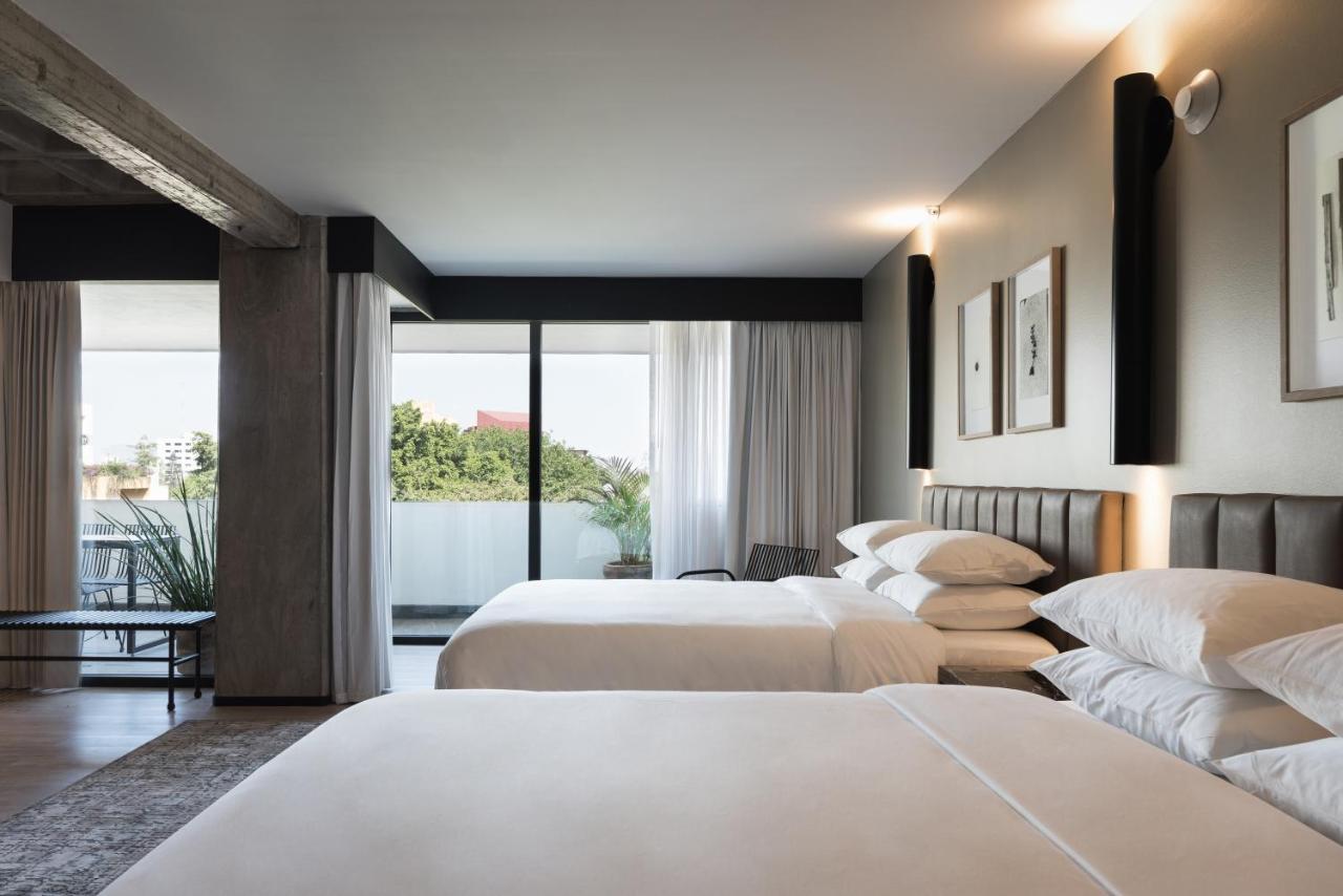 Bellwort Hotel Guadalajara Extérieur photo