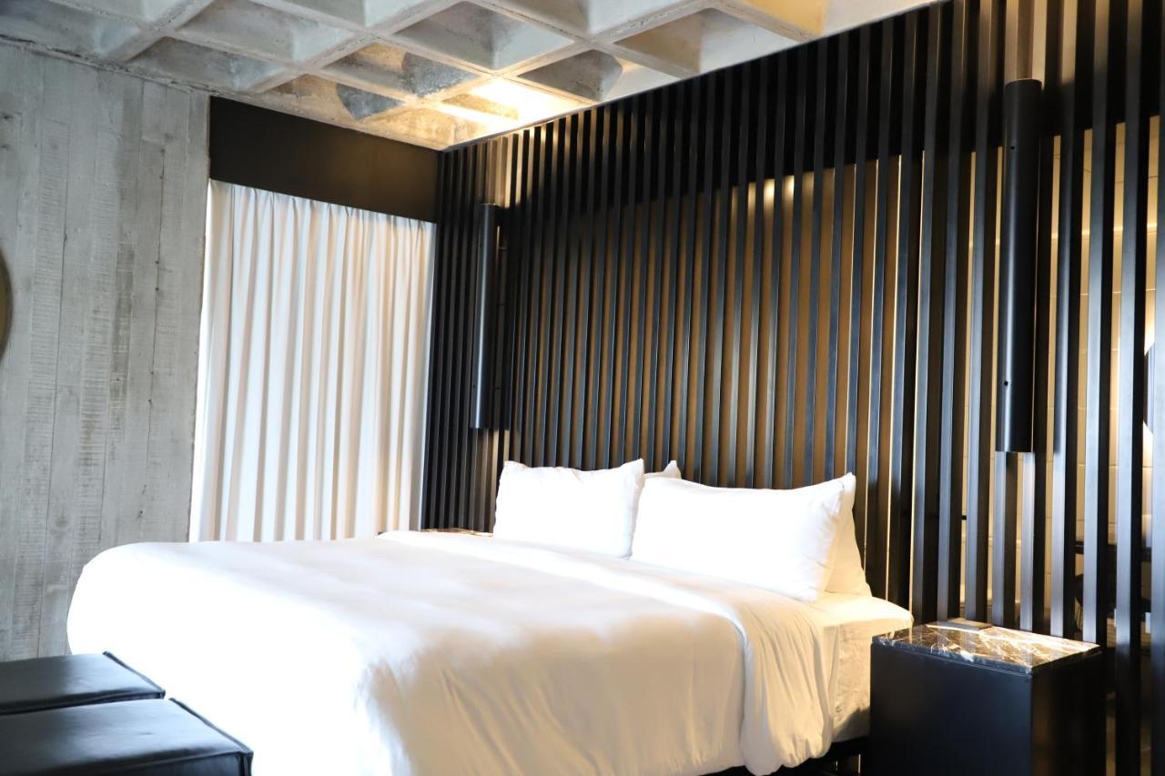 Bellwort Hotel Guadalajara Extérieur photo